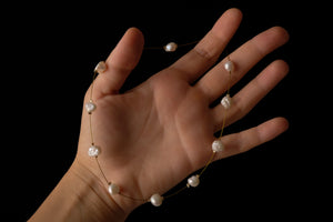 White pearls choker