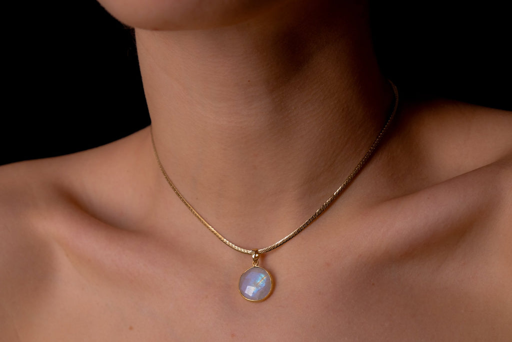 moon stone circle choker