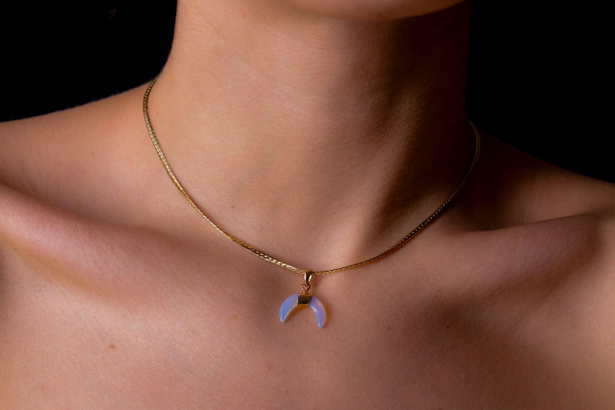 opaline moon choker